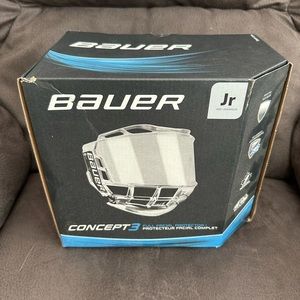 NWT hockey helmet cage